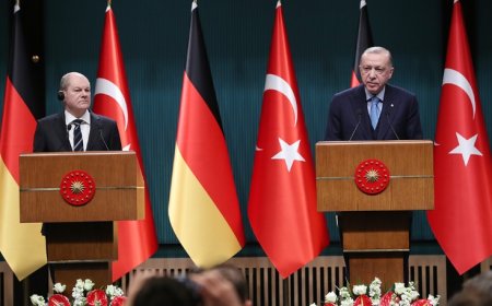 Cumhurbaşkanı Erdoğan ve Almanya Başbakanı Scholz, ortak basın açıklaması yapıyor