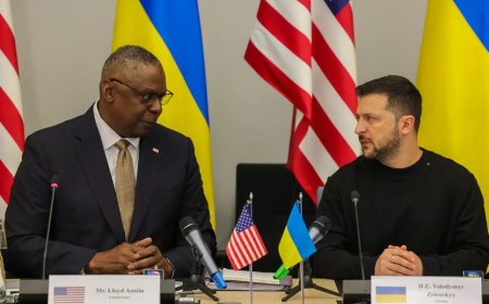 ABD Savunma Bakanı Austin destek için Kiev’de