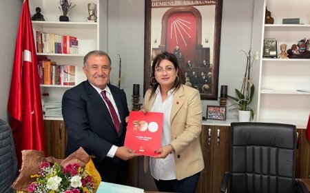Kerim Özer, Bayraklı Belediye Başkanlığı İçin Aday Adaylığını Duyurdu