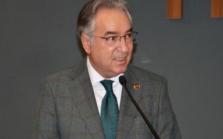 İYİ Parti'de İstifa Dalgası: İzmir Büyükşehir Belediyesi'nde Kemal Sevinç İstifa Etti