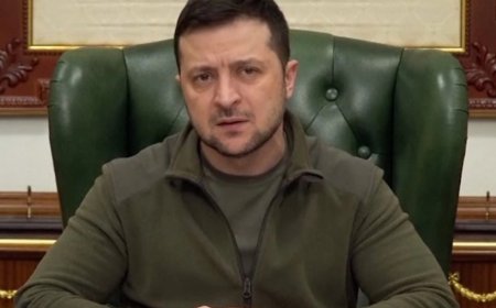 Zelenskiy: Her Ukraynalı Mülteci Statüsü veya Vatani Görev Seçmeli