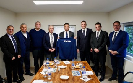 İMAMOĞLU, ‘OLİMPİYATA DESTEK YOLCULUĞU’NU ENKA İLE DEVAM ETTİRDİ