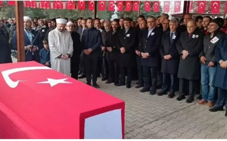 Üs bölgesi neden ve nasıl hedef seçildi? Arkasında kimler var?