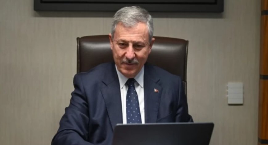 Doç. Dr. Selçuk Özdağ, Cumhurbaşkanı Yardımcısı Cevdet Yılmaz'a sorularını sıraladı