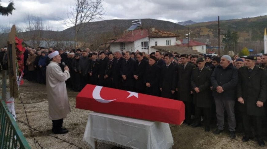 Kalbine yenik düşen uzman çavuş Samsun'da toprağa verildi