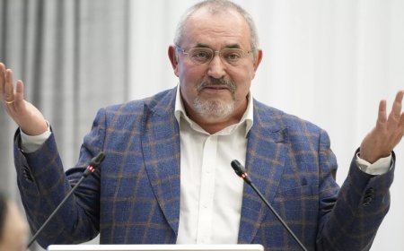 Putin'in savaş karşıtı rakibi Nadezhdin'e Seçim Komisyonu'ndan ret
