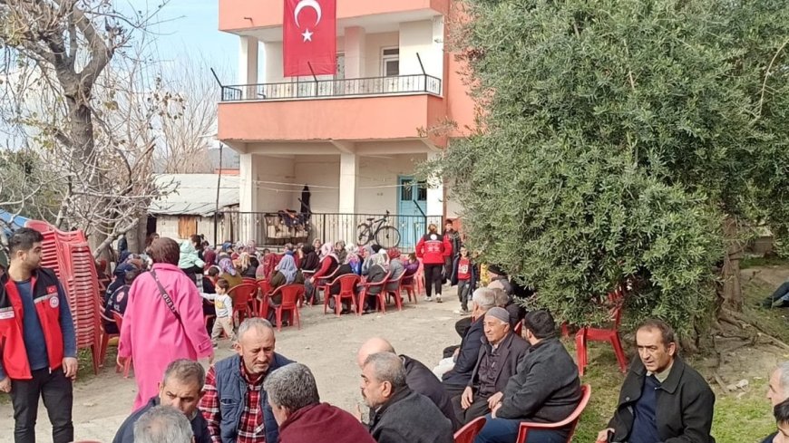 Şehit Dingil'in evine Türk bayrakları asıldı