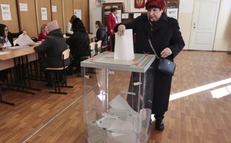 Rusya'da devlet başkanlığı seçimi başladı: Putin altı yıl daha görevde olacak mı?