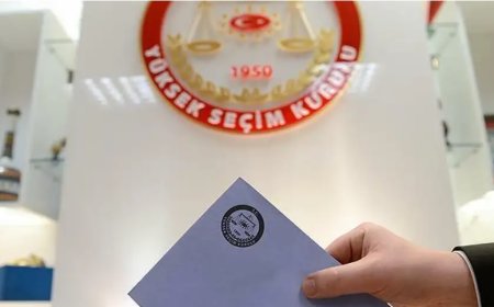 Türkiye yerel seçim için sandık başında
