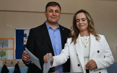İzmir'de Cemil Tugay, kentte 30 ilçenin Bergama, Kınık ve Kiraz dahil 28'inde CHP önde