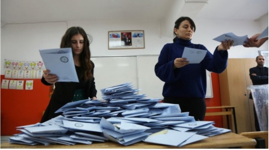 Dünyanın gözü Türkiye'de: Gazete ve ajanslardan yerel seçimler için ilk yorumlar geldi