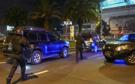 Ekvador Meksika Büyükelçiliği'ne sığınan eski başkan yardımcısını tutukladı: İlişkiler askıya alındı