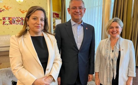 Özgür Özel: Garcia Perez ile vize sorununu konuştuk
