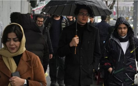 Ekonomik krizdeki İran'da halk, İsrail'in misilleme planlarını endişeyle takip ediyor