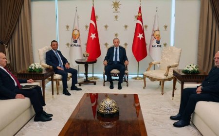 AYM ve AİHM kararlarını uygulamayıp cumhuriyete ihanet ediyor