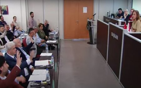 Karşıyaka Meclisi'nde Hilltown AVM için flaş karar; Kaçak yapılar yıkılıyor