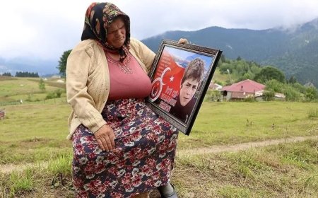 Şehit annelerinden ağlatan sözler: Eren’imin kokusunu kır çiçeklerinden alıyorum