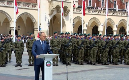 Polonya'dan Rusya ve Belarus sınırını güçlendirmek için 2,2 milyar euro