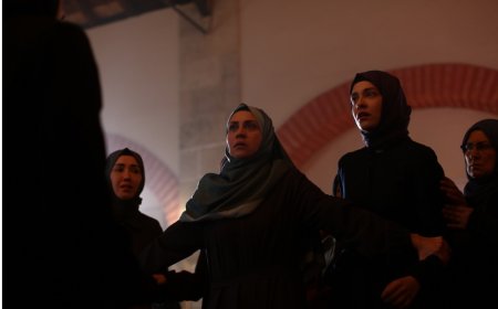 Dinde reform talebiyle Kızıl Goncalar
