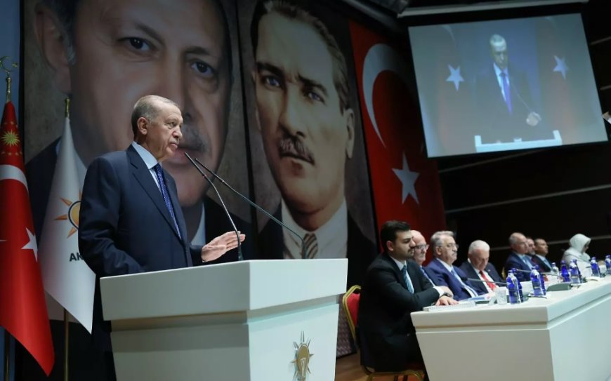 Cumhurbaşkanı Erdoğan resmen açıkladı: AKP'de 'oyuncu değişikliği'