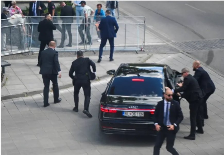Slovakya Başbakanı Robert Fico suikast girişiminde 'ağır' yaralandı