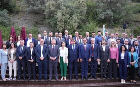 İzmir'de Memurları Ayağa Kaldıracak Karar: Başkanlar Faturayı Onlara Kesti!