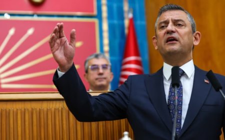 Özel'den Bahçeli’nin ittifak çağrısına ret: “Memleketi bu hale kadar getirip suç ortağını bize doğru itmesin”