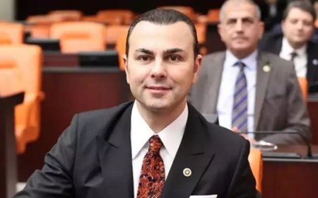 Son dakika.. İYİ Parti'de yeni istifa: İstanbul Milletvekili Seyithan İzsiz partisiyle yollarını ayırdı