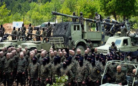 Binlerce İran destekli savaşçı İsrail'e karşı Hizbullah'a katılmak için gönüllü oldu