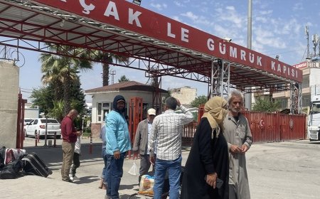 Makam aracıyla insan kaçakçılığı yapan general tutuklandı