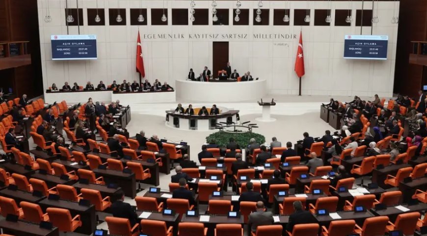 AKP: 9. Yargı Paketi'nde "etki ajanlığı" düzenlemesi yok