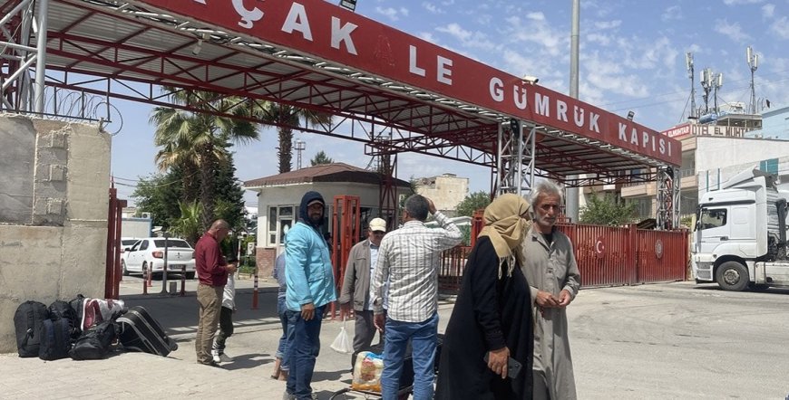 Makam aracıyla insan kaçakçılığı yapan general tutuklandı