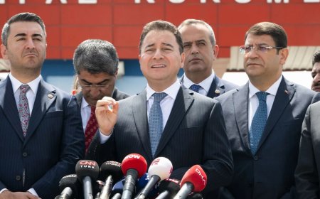 Ali Babacan'dan Milliyetçi Harekete Çağrı: "Özeleştiriye İhtiyaç Var"