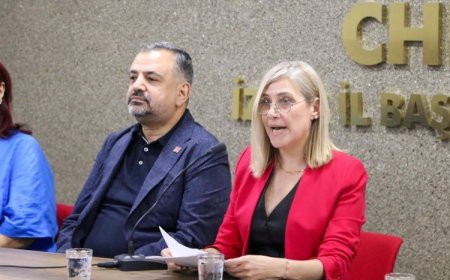 CHP İzmir İl Kadın Kolu Başkanlığına Zahide Kurun Seçildi