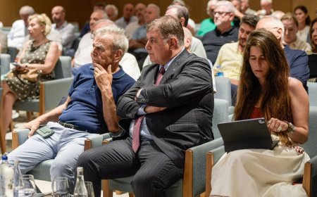 İzmir'in Geleceği İçin Önemli Adımlar: Dr. Cemil Tugay'dan Önemli Açıklamalar
