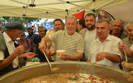 İESOB Başkanı Yalçın Ata, Pınarbaşı Esnaf ve Sanatkarlar Odası'nın Aşure Günü Etkinliğine Katıldı
