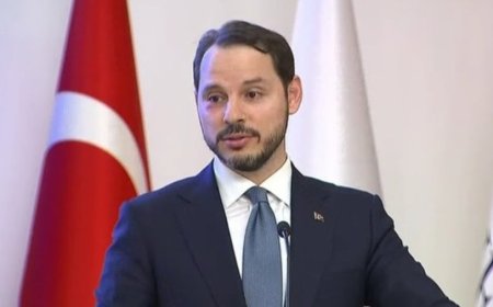 Berat Albayrak kendini unutturmuyor!