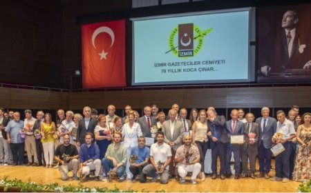 İzmir Gazeteciler Cemiyeti 78. yılını kutladı