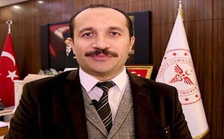 İzmir İl Sağlık Müdürü Emre Erkuş Görevinden İstifa Etti
