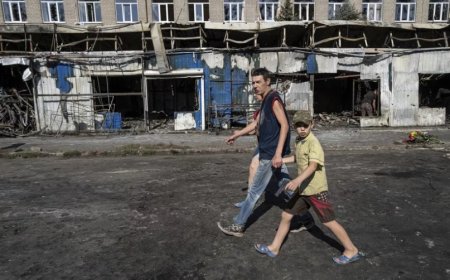 Zelenskiy yeni Avrupalı ortaklar ararken Rusya, Ukrayna köylerini bombalıyor