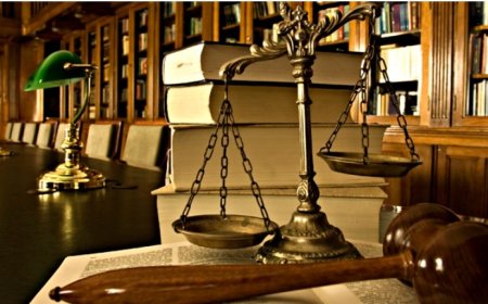 Türkiye'de Hukuk Devleti Tartışmaları: Anayasa ve Yasalar Ne Kadar Geçerli?