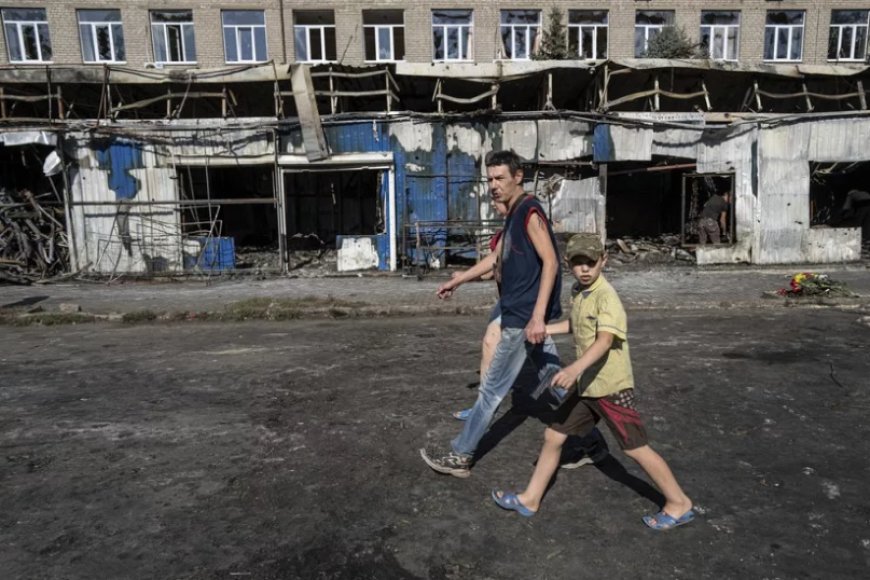 Zelenskiy yeni Avrupalı ortaklar ararken Rusya, Ukrayna köylerini bombalıyor