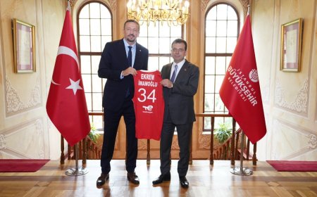 Hidayet Türkoğlu ve Ekrem İmamoğlu Emirgan Korusu’nda Buluştu