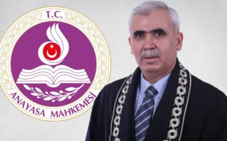 Ahmet Taşgetiren’den Çarpıcı Yazı: O Ayet Hepimizi Sarsmalı