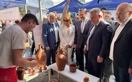 Mahmut Atilla Kaya, Ahilik Haftası’nda İzmir Esnafıyla Buluştu
