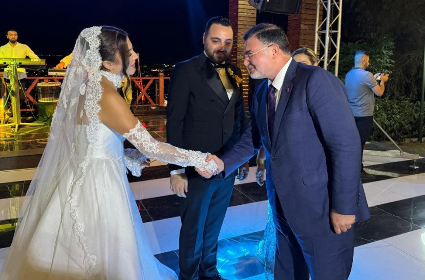 Binali Yıldırım ve Bilal Saygılı'dan Mutlu Bir Nikah Töreni