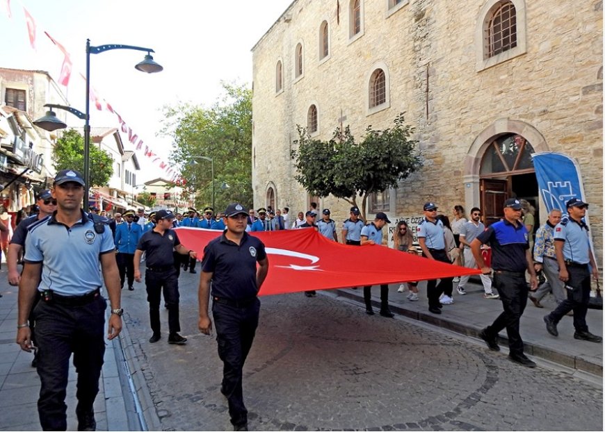 Çeşme Festivali, Yeni Türkü ile Unutulmaz Anlara Sahne Oldu