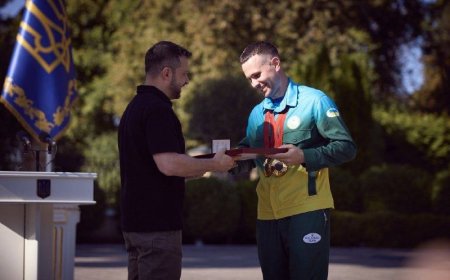 President Zelensky Honors Mykolaiv Paralympians and Their Coaches for Outstanding Achievements