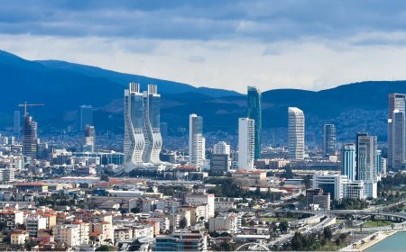 İzmir'in En İyi Özel Hastanesini Seçmek İçin Oy Verin!
