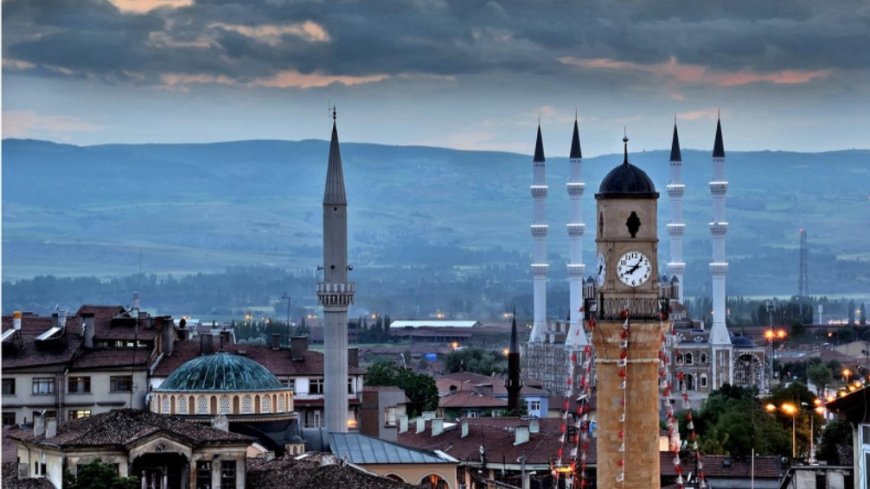 Burdur'un Sevilen ve Güvenilen Liderlerini Seçin! Anket Başladı